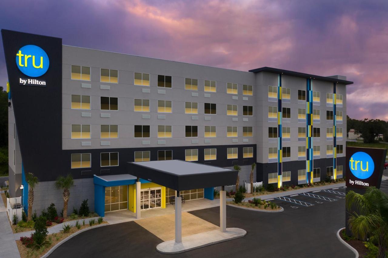 Tru By Hilton Lake City Bagian luar foto