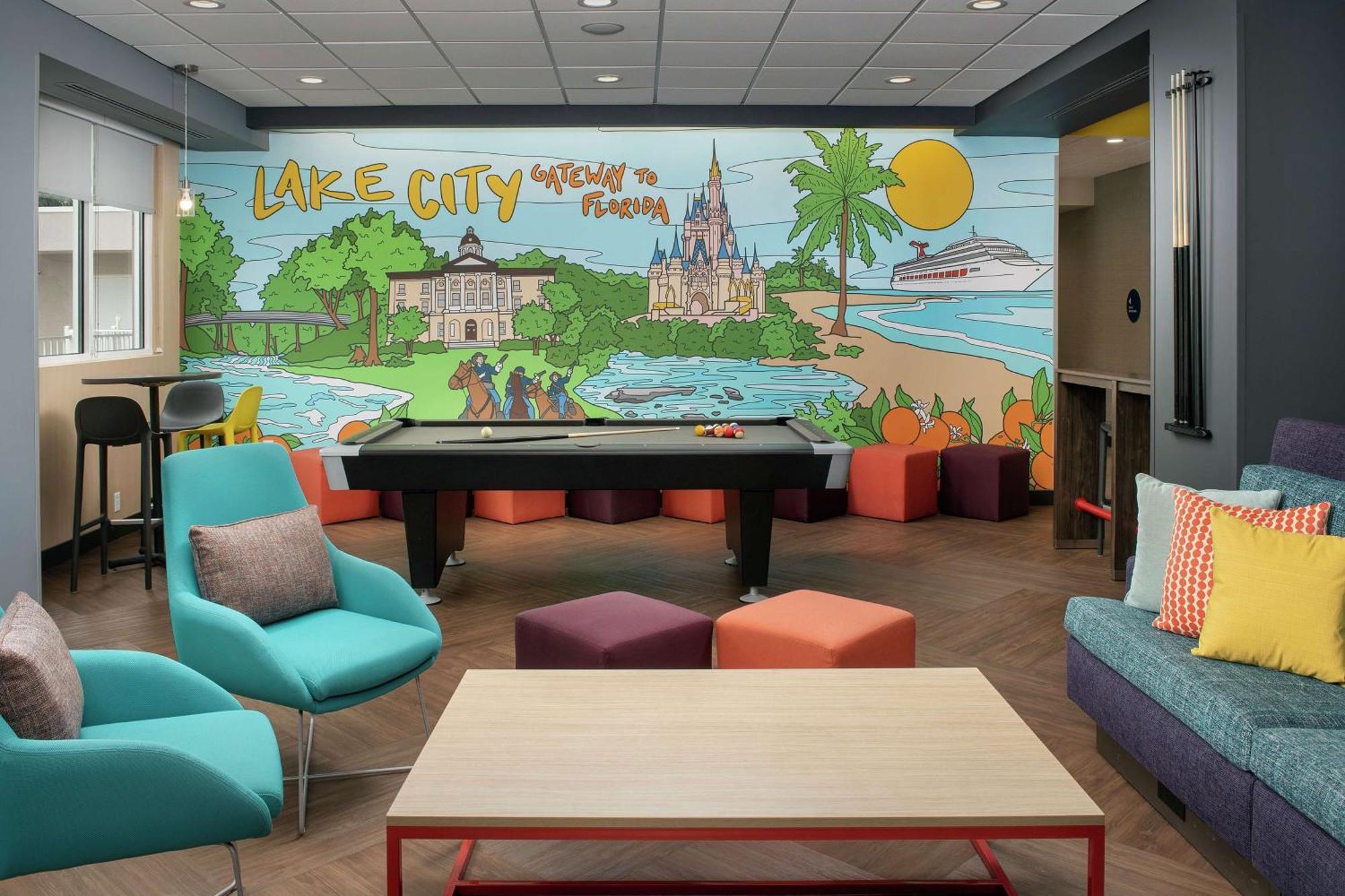 Tru By Hilton Lake City Bagian luar foto